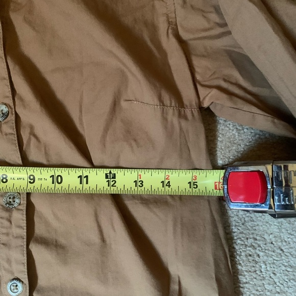 Columbia Women's shirt. Size medium. - Picture 6 of 6